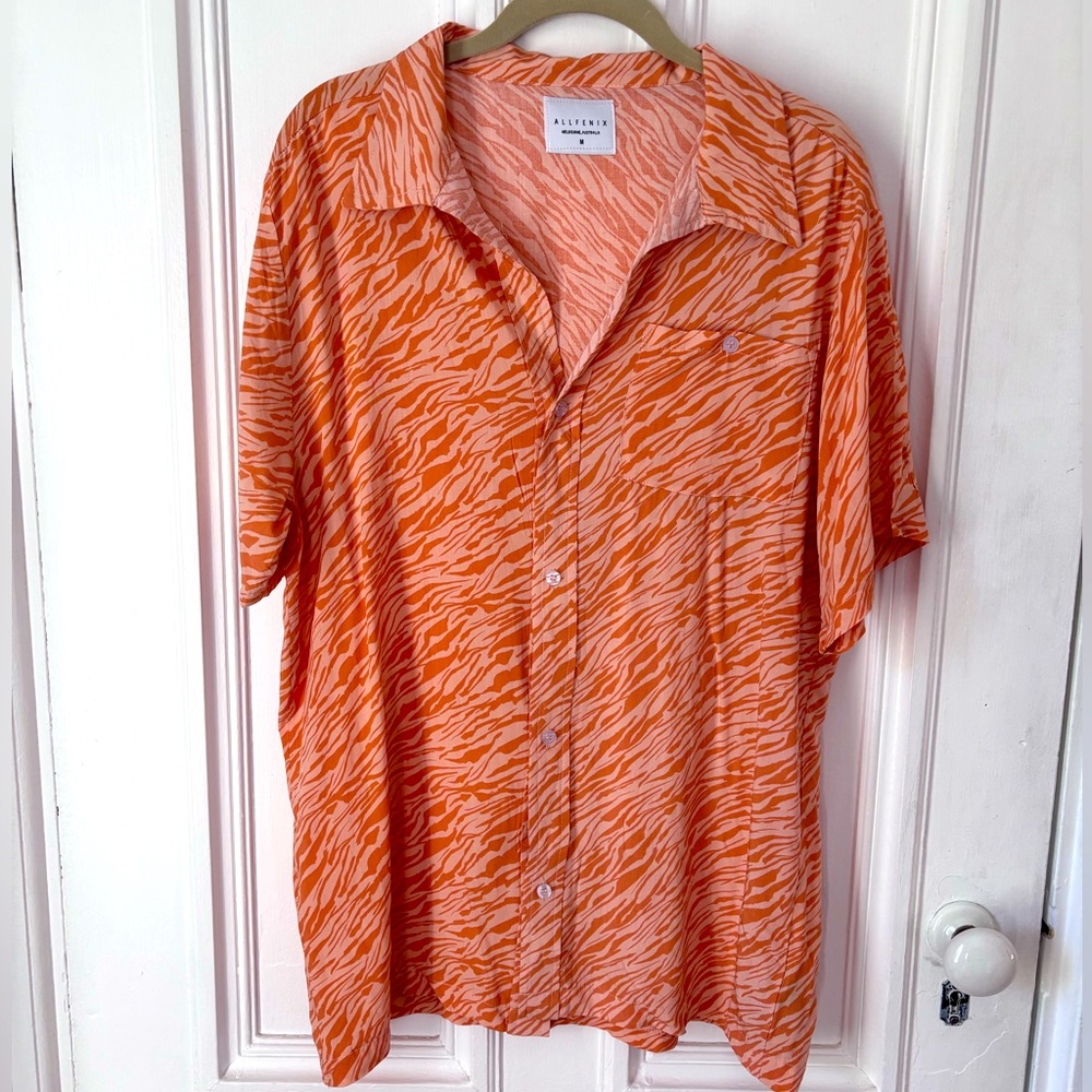 Men’s Allfenix Marcus James Wave Vacation Shirt Short Sleeve Orange Size Medium